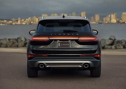The rear lighting of the 2023 Lincoln Corsair® SUV spans the entire width of the vehicle. | Gettel Lincoln in Punta Gorda FL